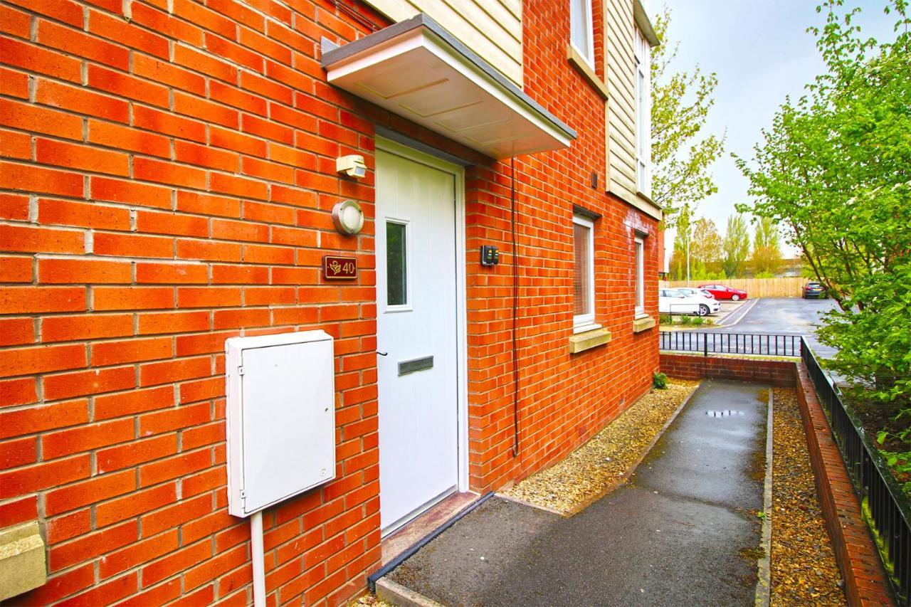 Dock House - 5 Bedroom House - Sleeps 7 뉴포트 외부 사진