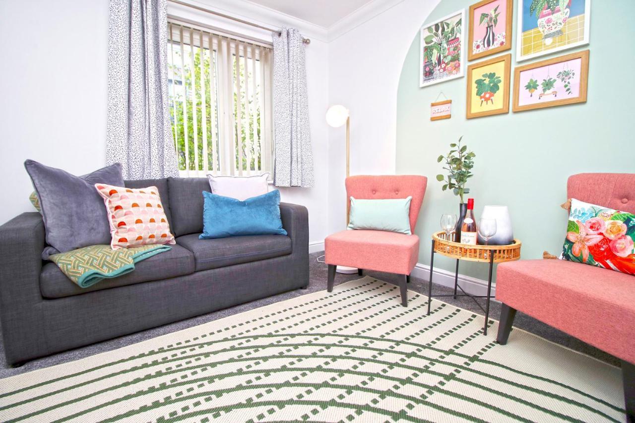 Dock House - 5 Bedroom House - Sleeps 7 뉴포트 외부 사진